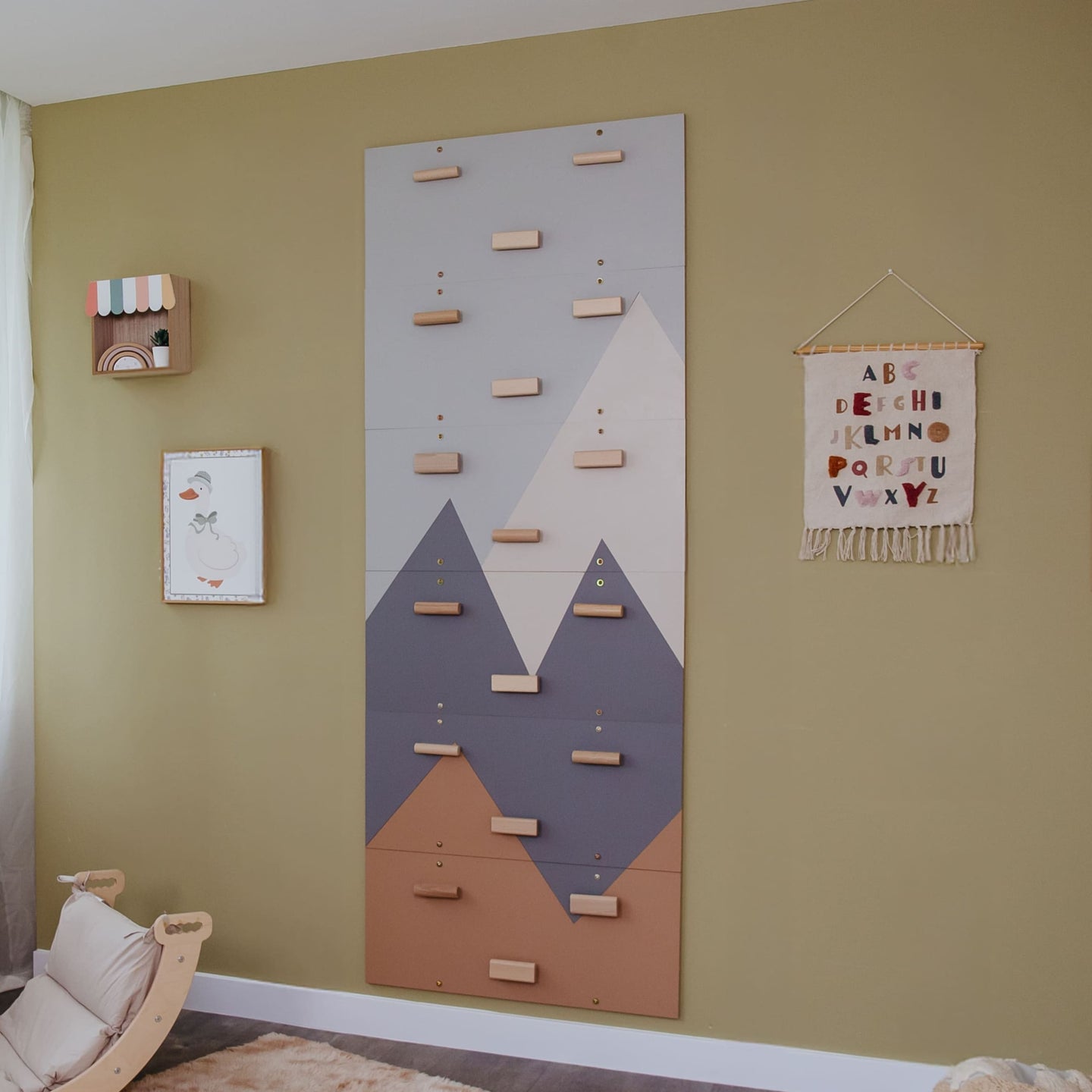 Kletterwand für Kinder “Gebirge”
