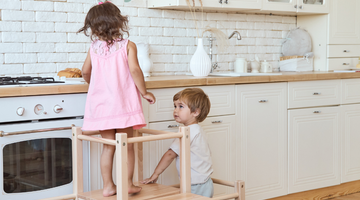 Wie man eine Montessori-Küche für Kinder arrangiert