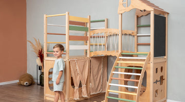 Wie man eine Spielzone im Haus mit Montessori-Kindermöbeln einrichtet