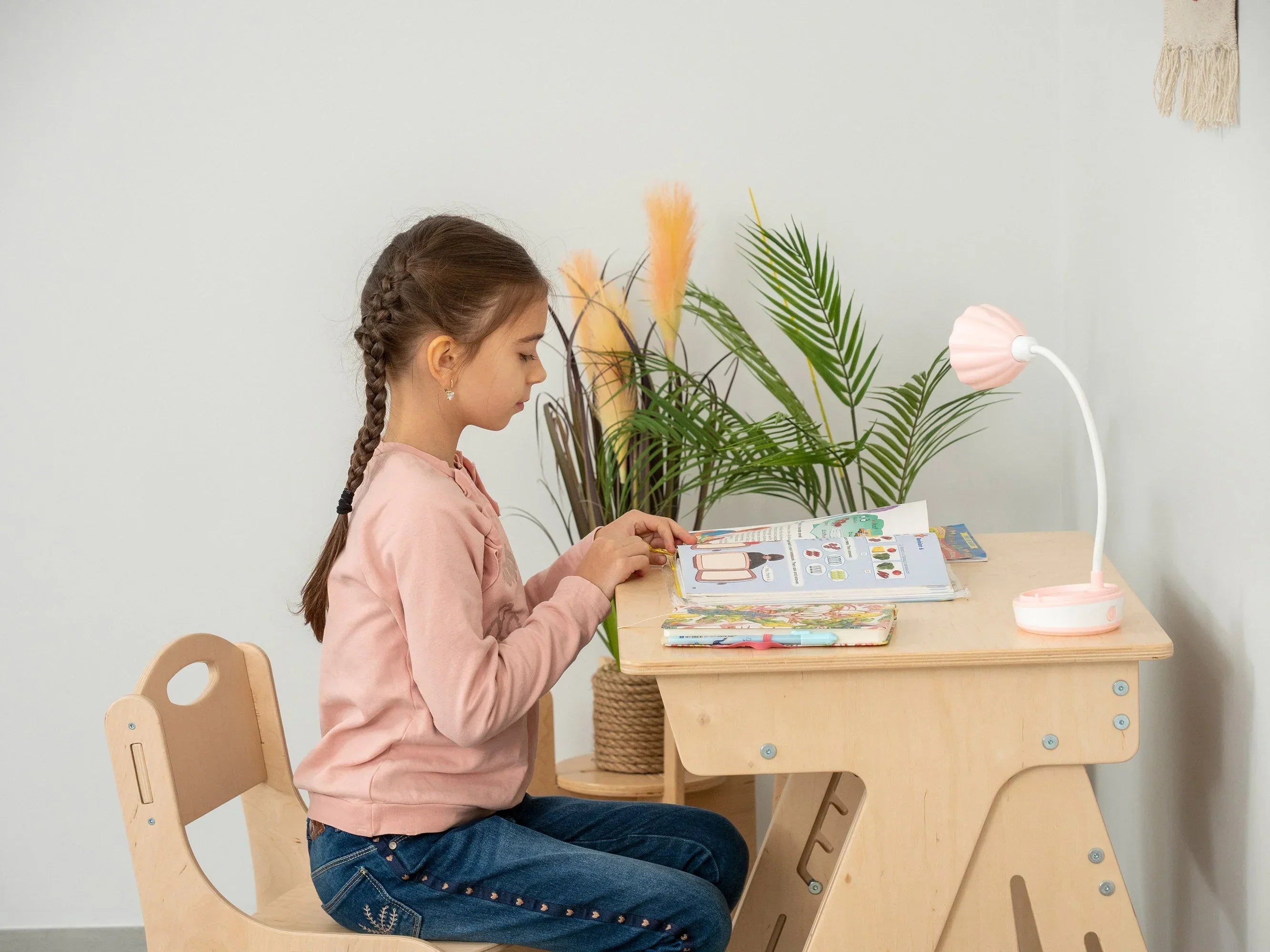 Montessori Erziehung im Vergleich zur traditionellen Schulbildung