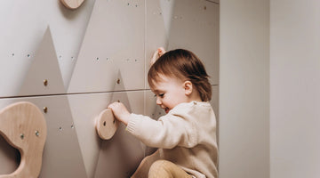 Kletterwand für Kinderzimmer: So gestalten Sie ein Spielzimmer mit WoodandHearts