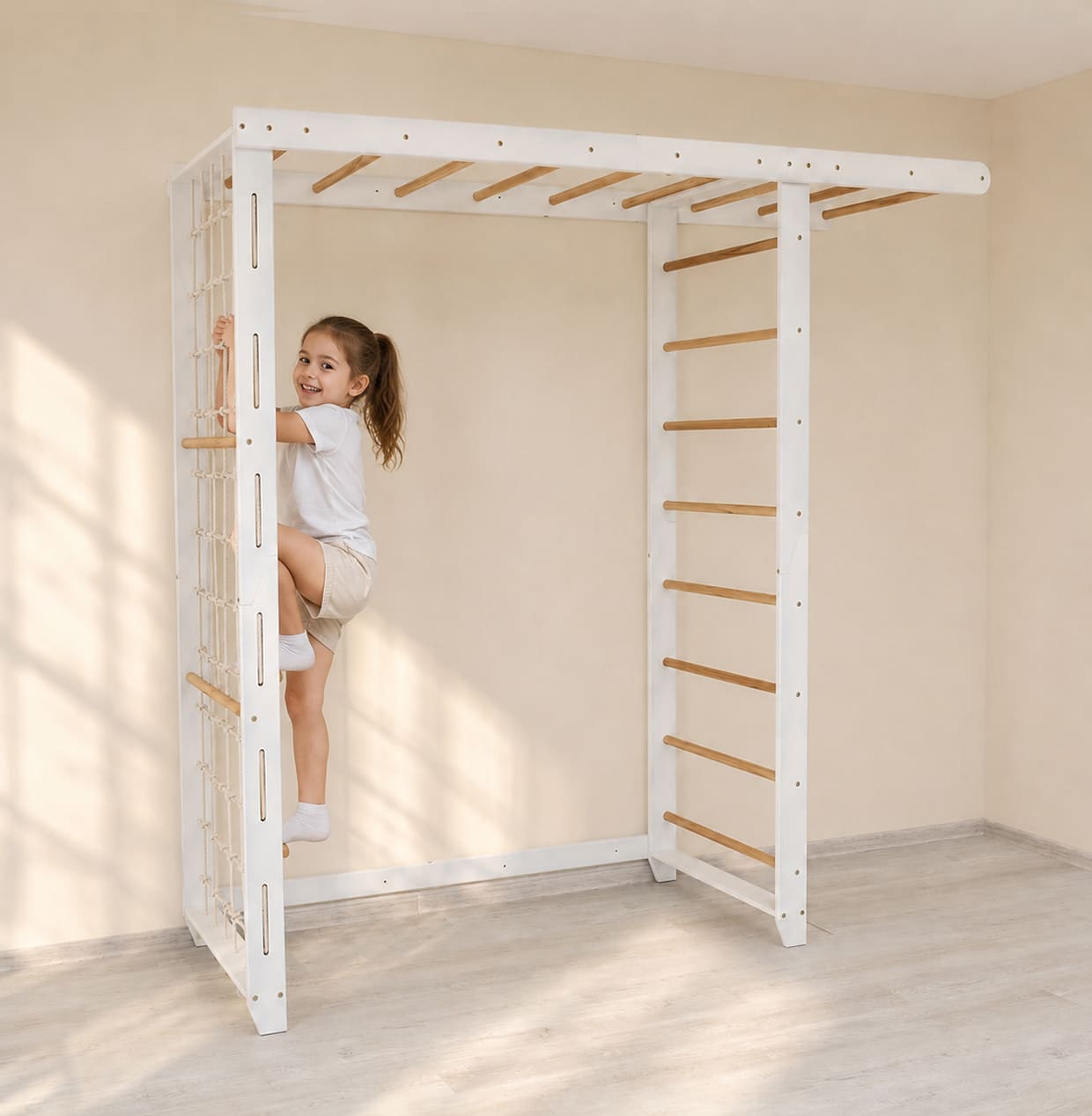 Kinderzimmer Turnwand