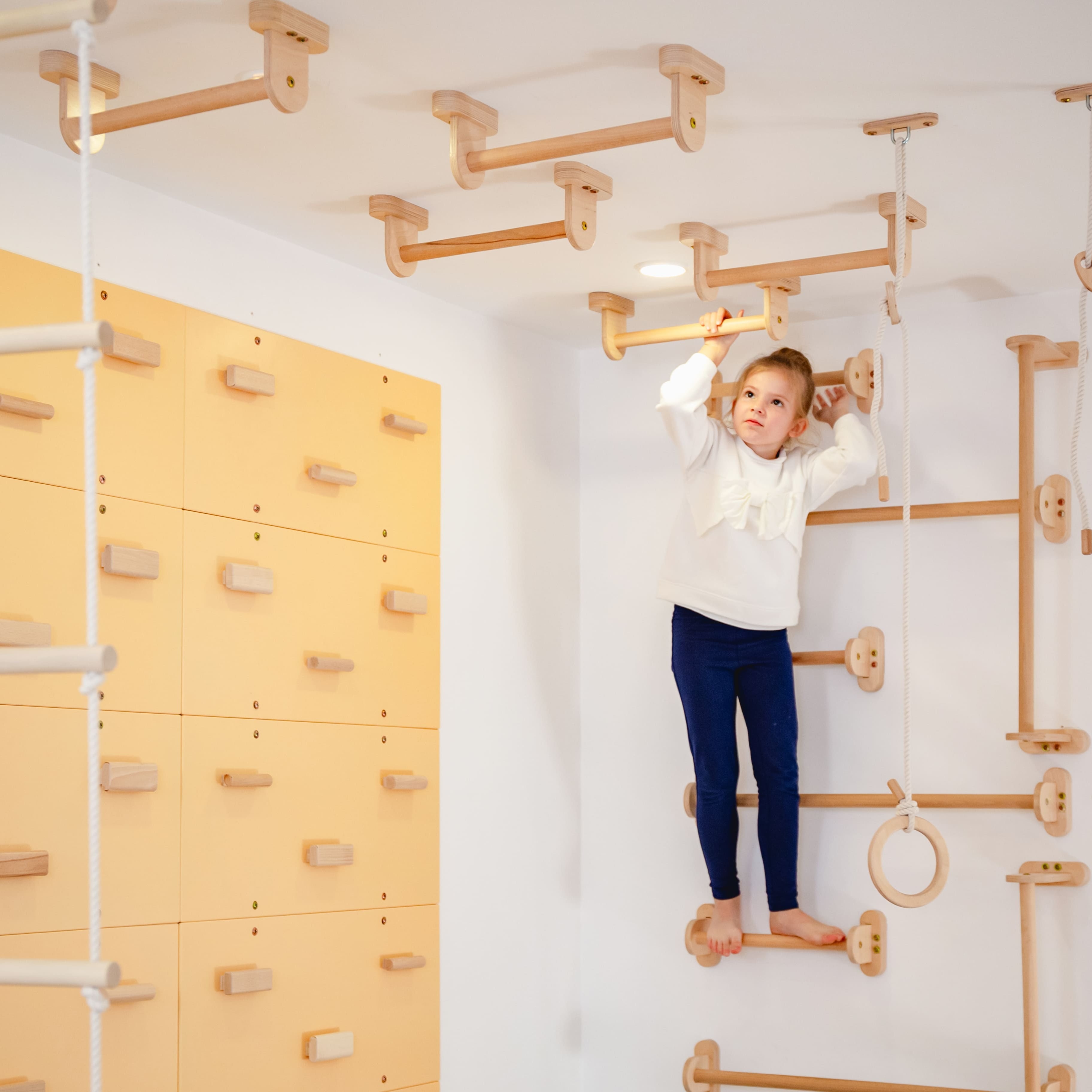 Kinderzimmer Kletterstange