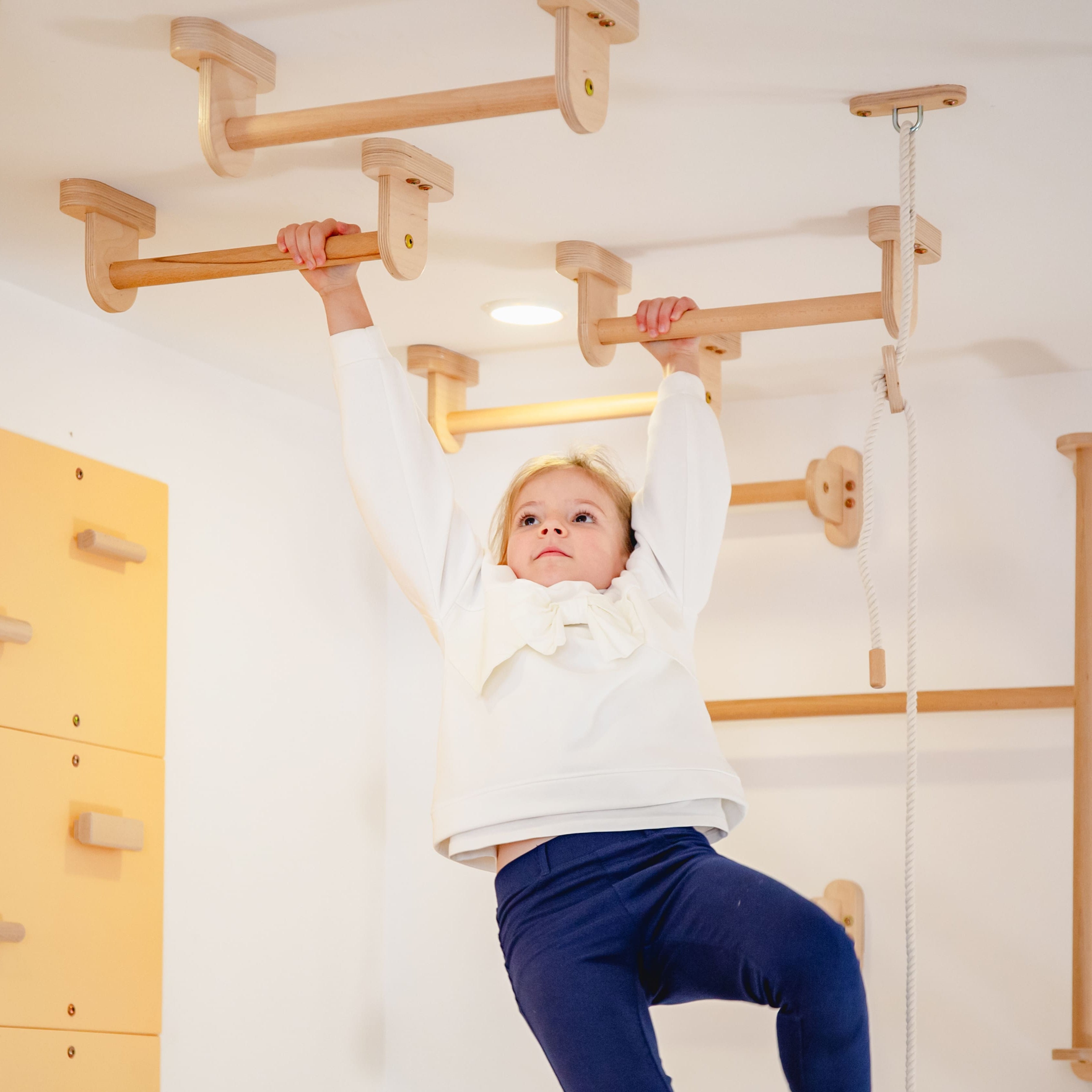 Kinderzimmer Kletterstange
