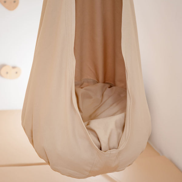 Kinderzimmer Hängehöhle