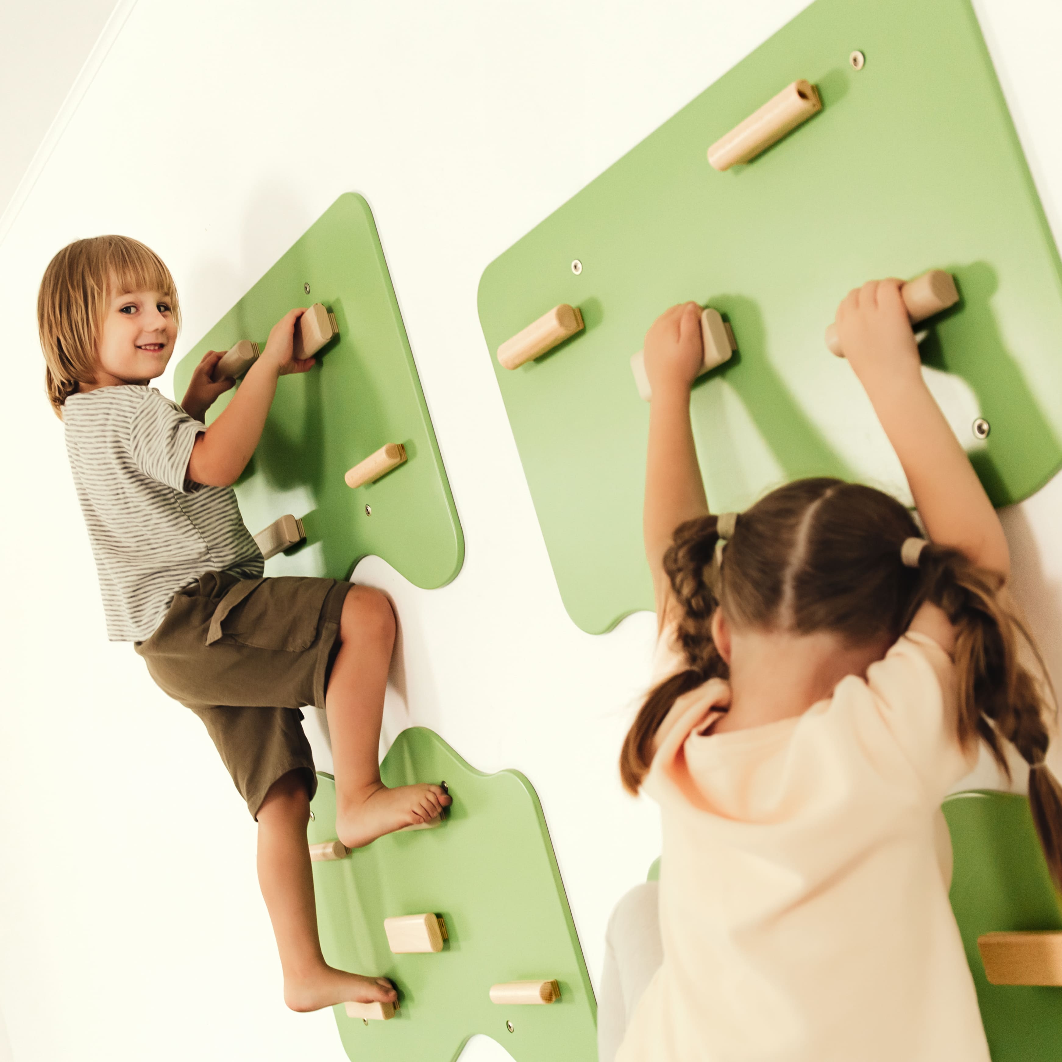 Kleinkinder Kletterwand