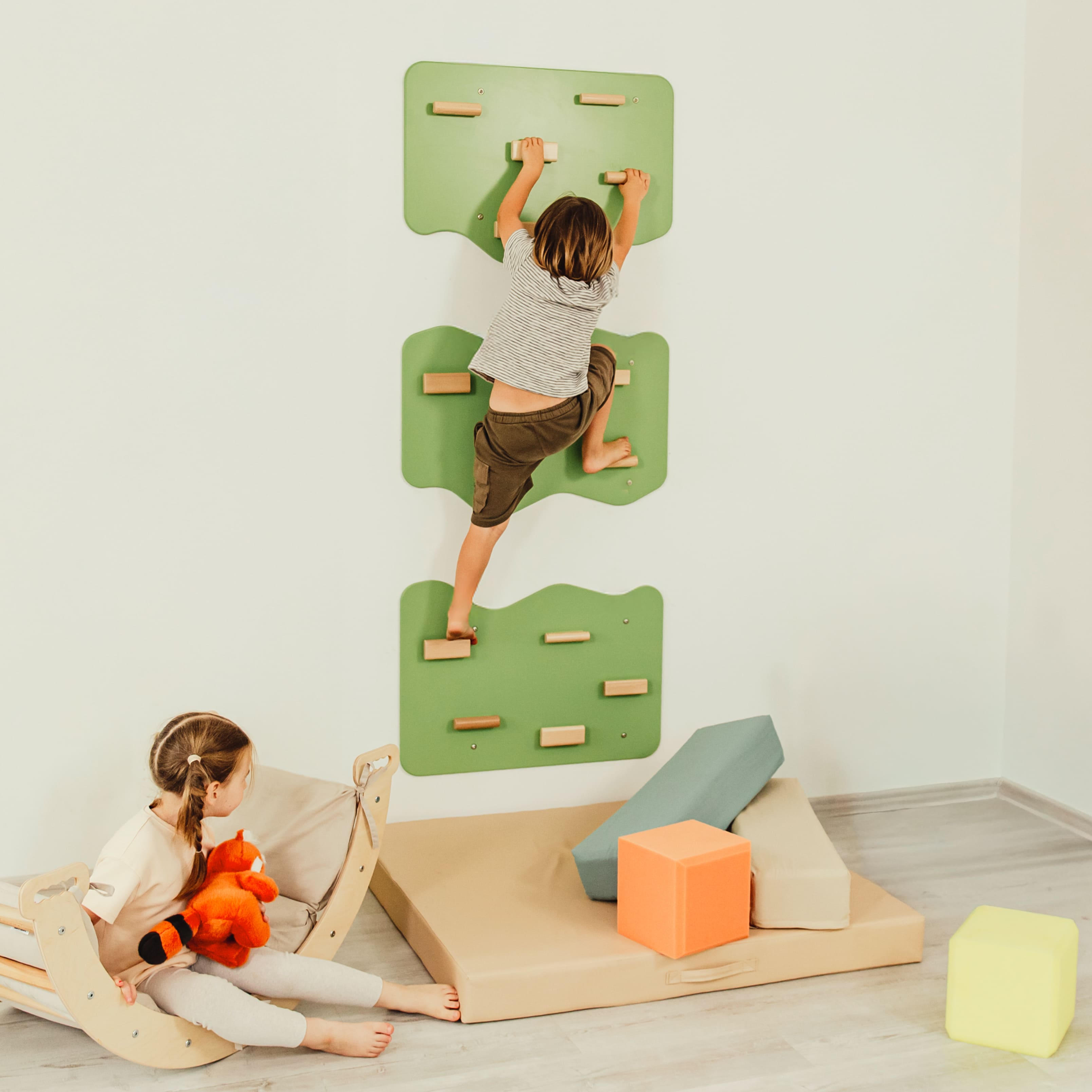 Kleinkinder Kletterwand