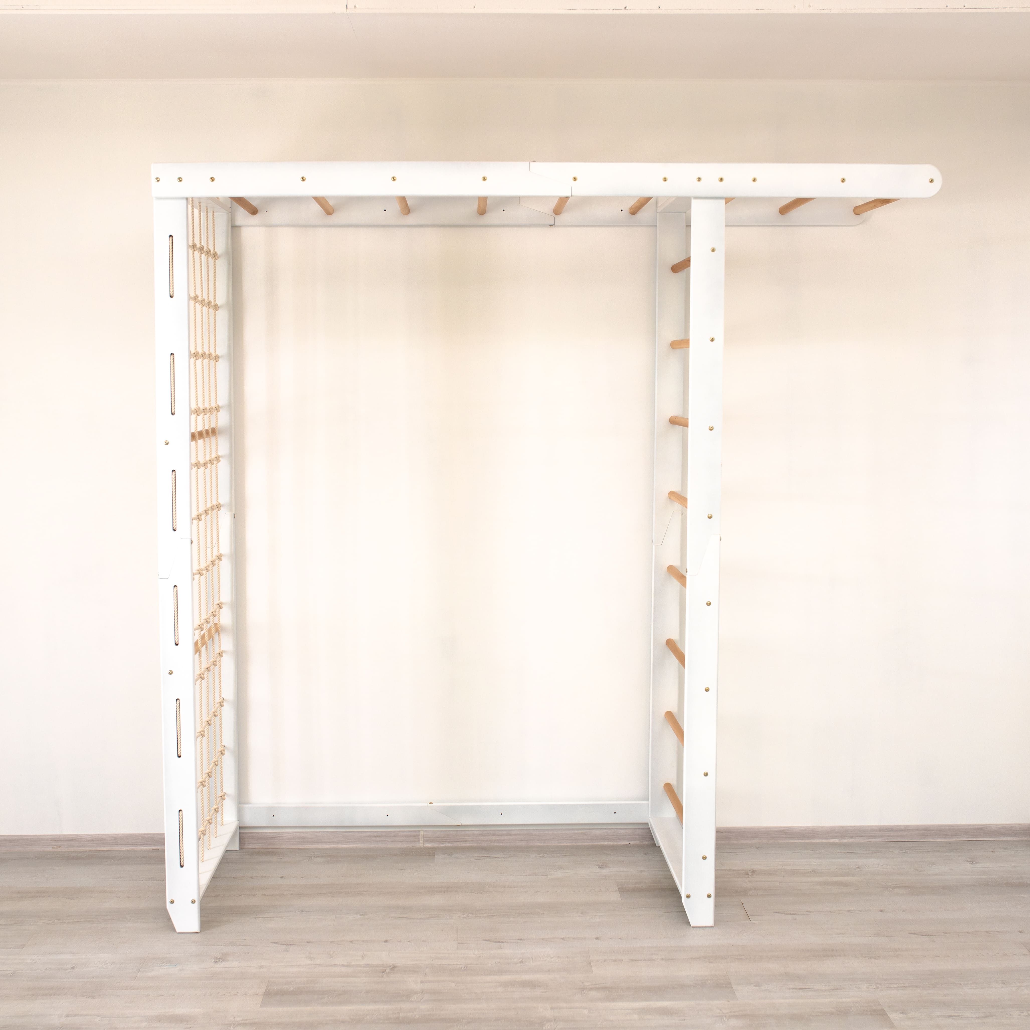 Kinderzimmer Turnwand