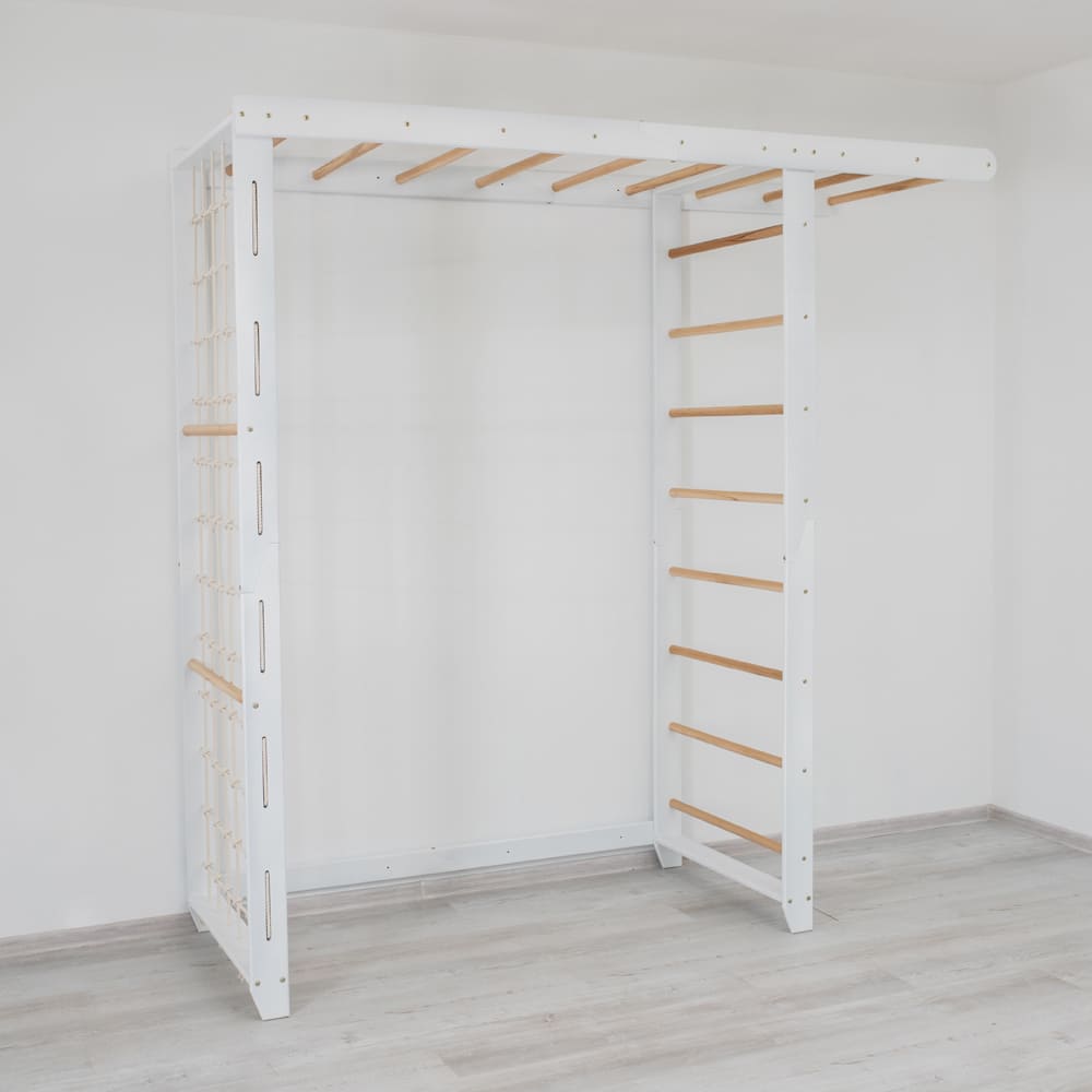 Kinderzimmer Turnwand