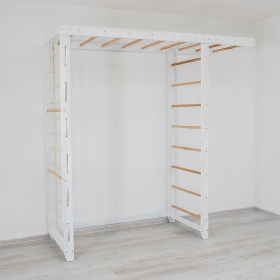 Kinderzimmer Turnwand