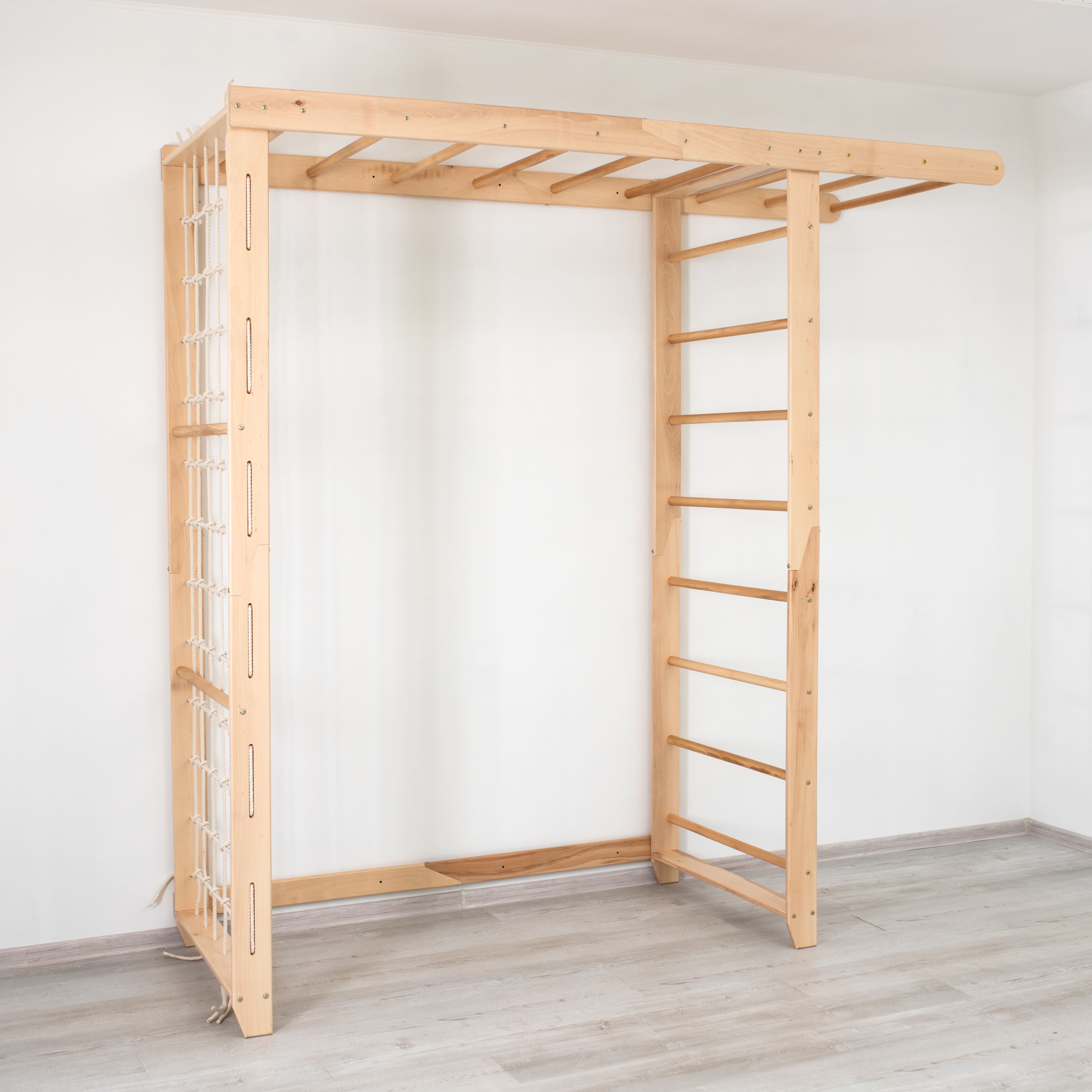 Kinderzimmer Turnwand