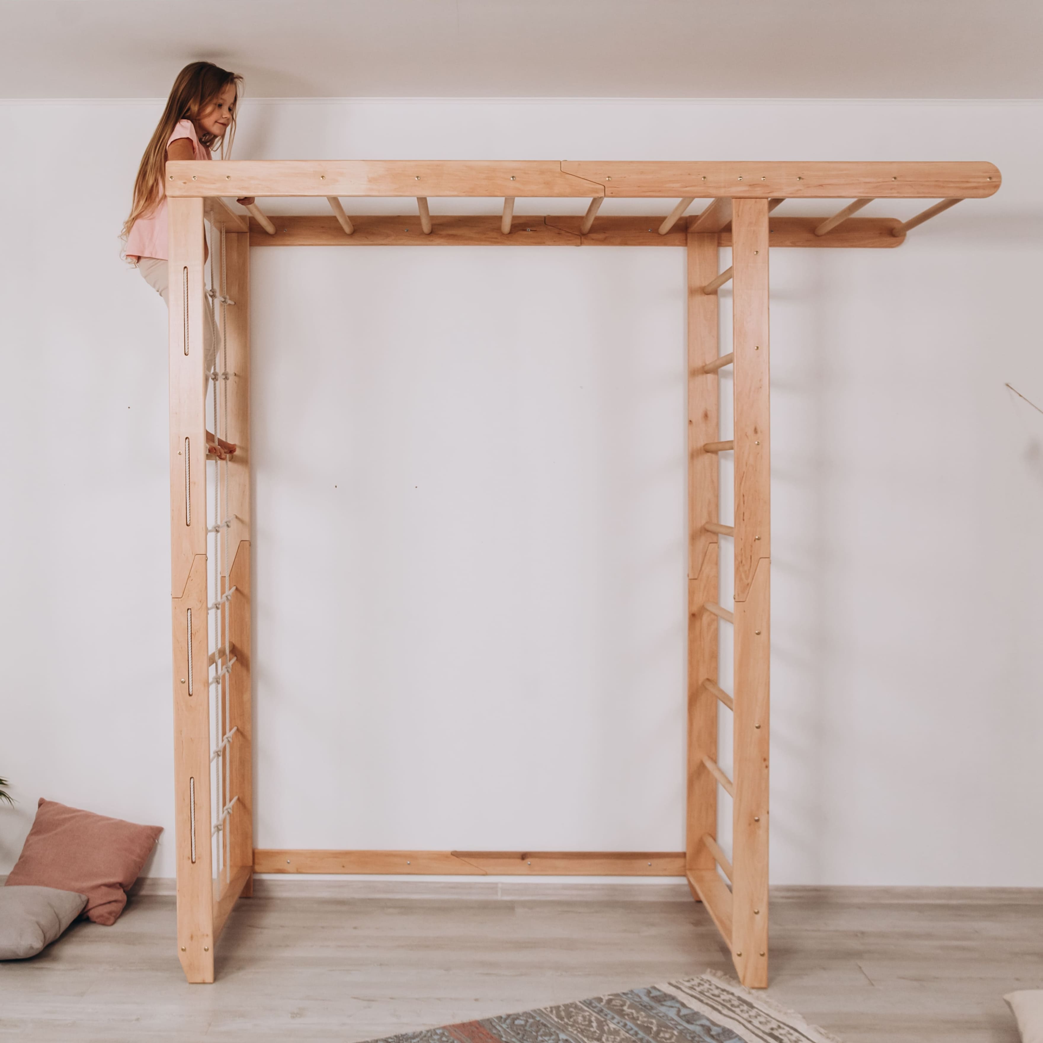 Kinderzimmer Turnwand