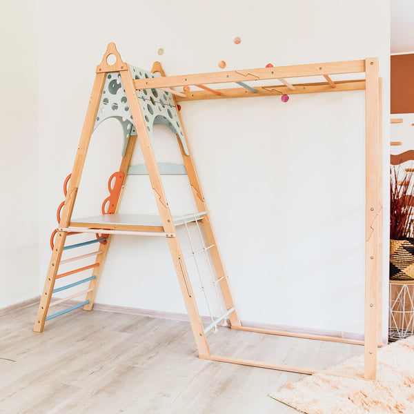 Indoor Kletterturm