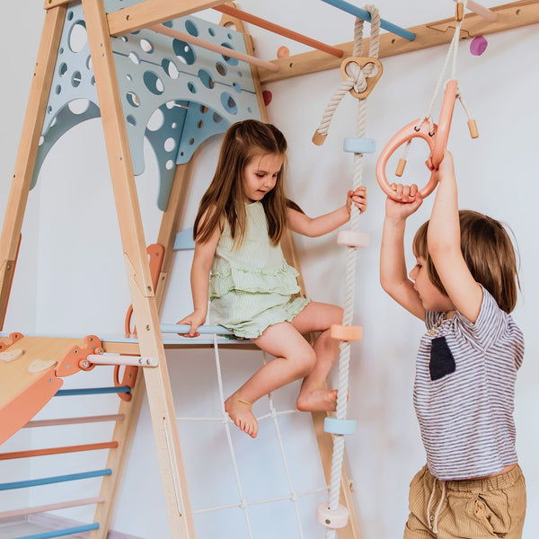 Indoor Kletterturm