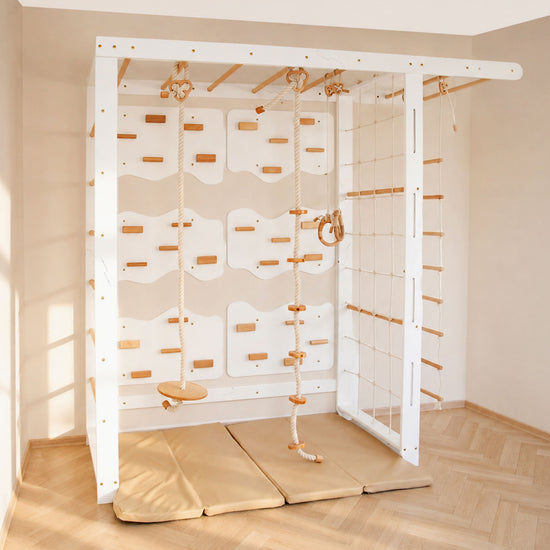 Klettergerüst aus Holz