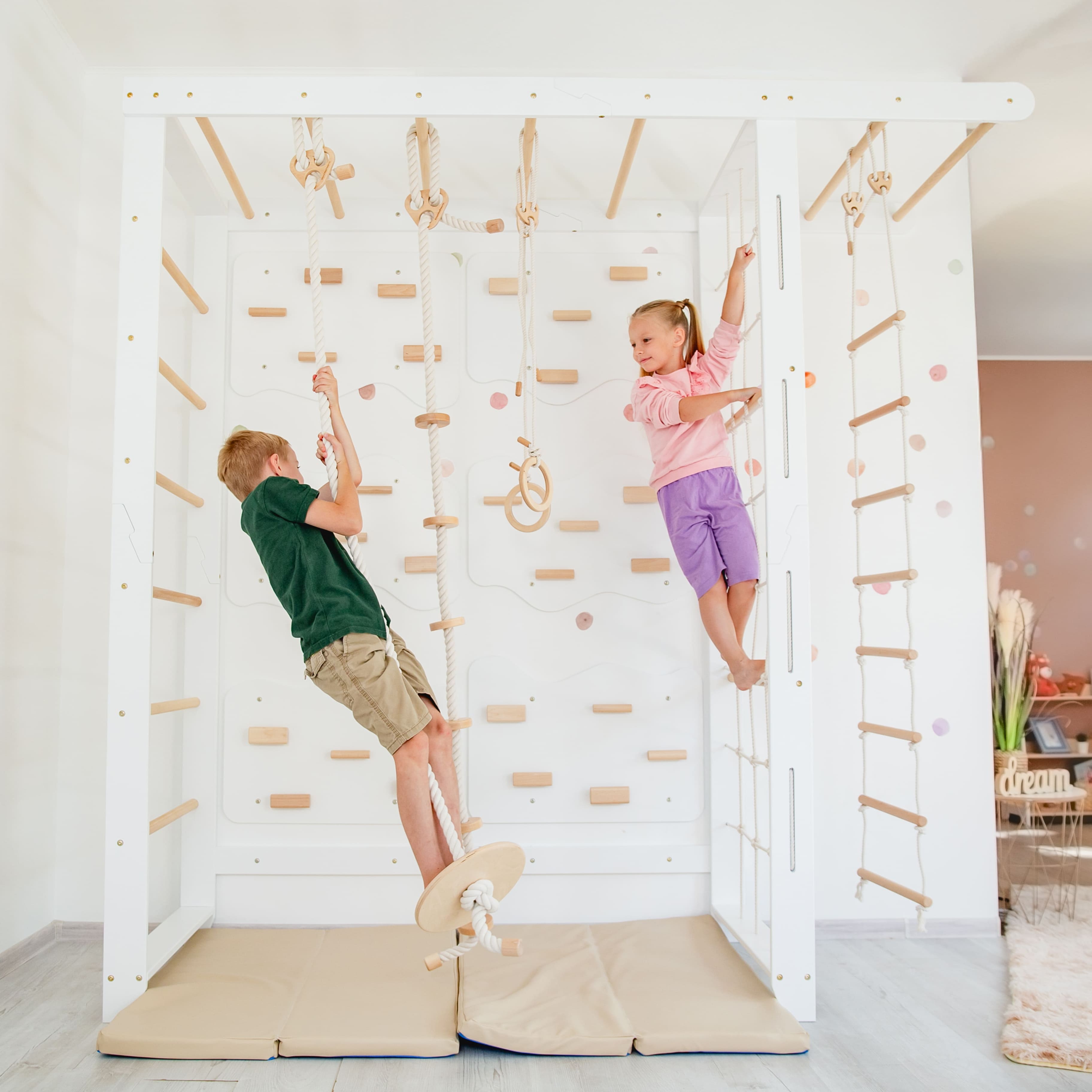 Klettergerüst aus Holz