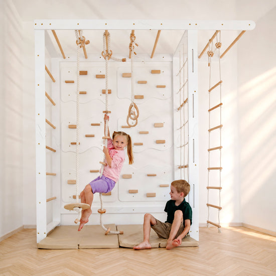 Klettergerüst aus Holz