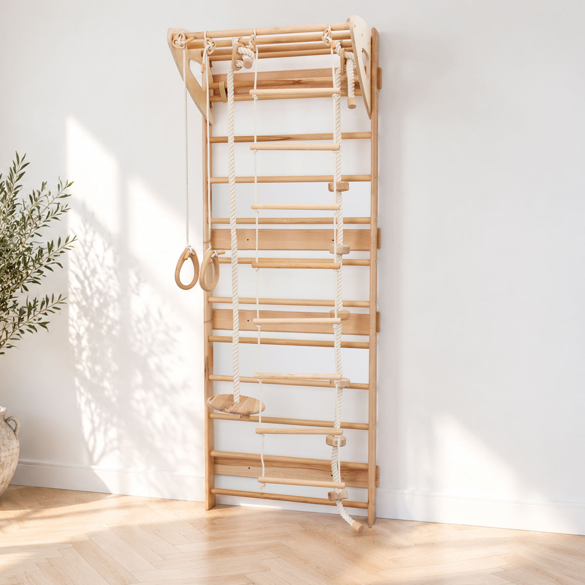 Wandstangen für Kinderzimmer mit Accessoires