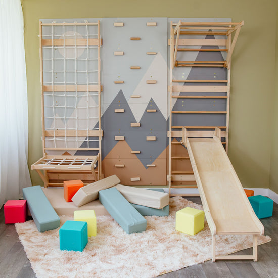 Kinderrutsche aus Holz