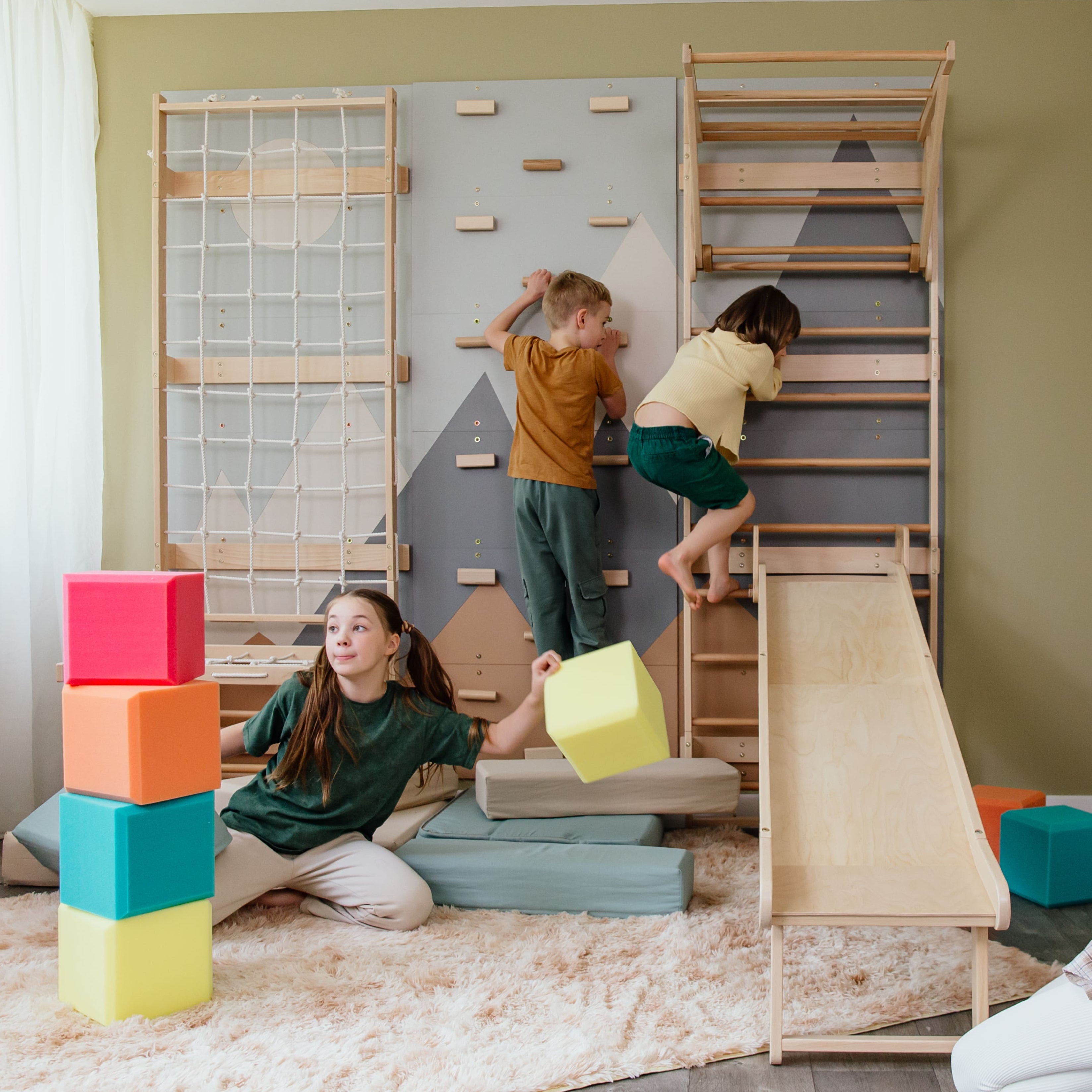 Kinderrutsche aus Holz