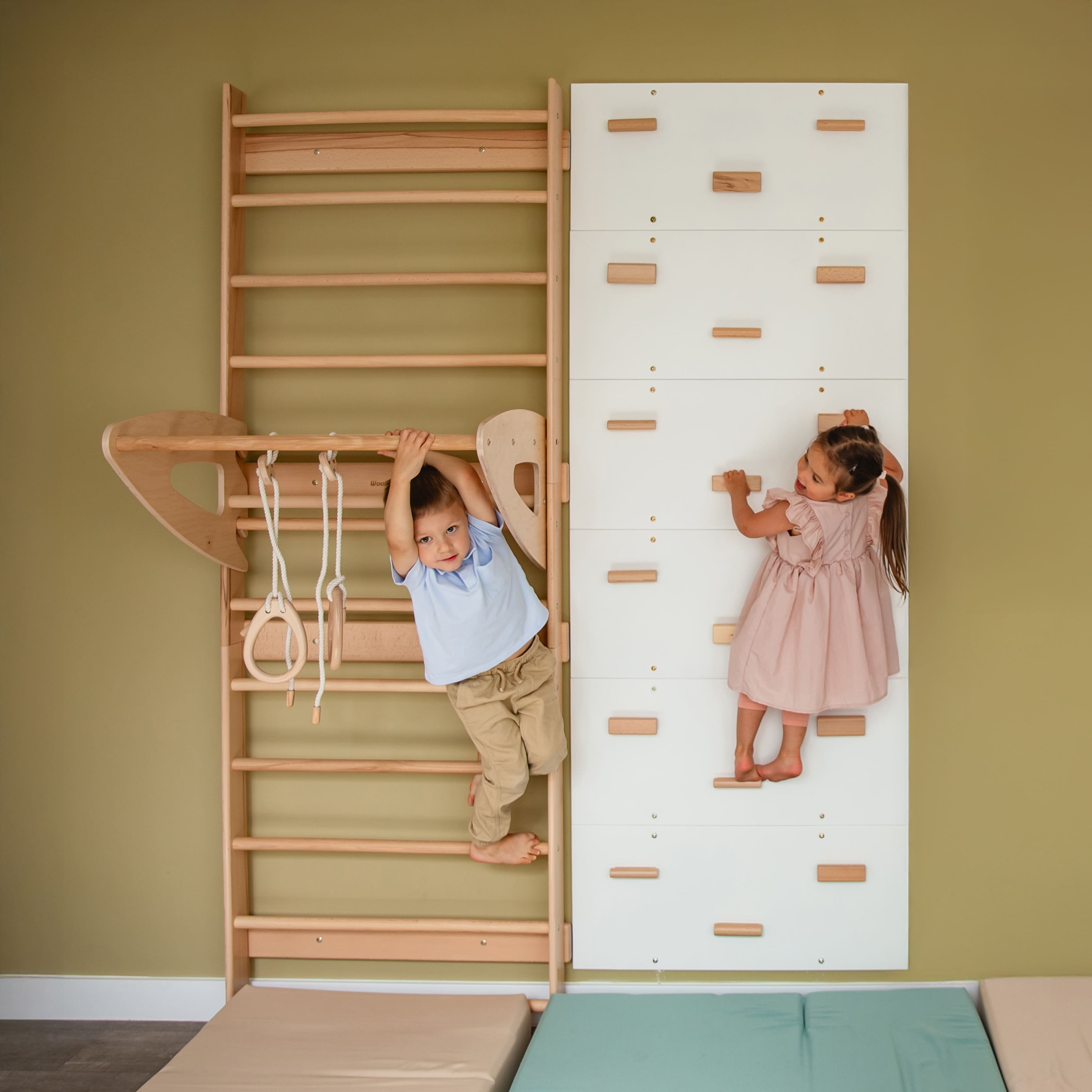 4-in-1 Sprossenwand Set mit Kletterwand & Zubehör