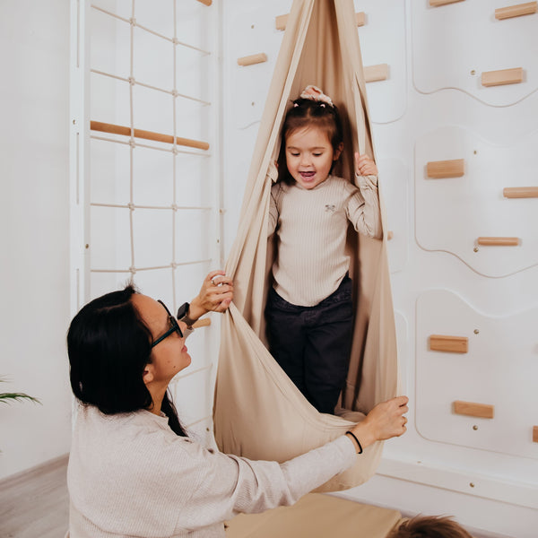 Kinderzimmer Hängehöhle