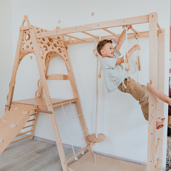 Indoor Kletterturm