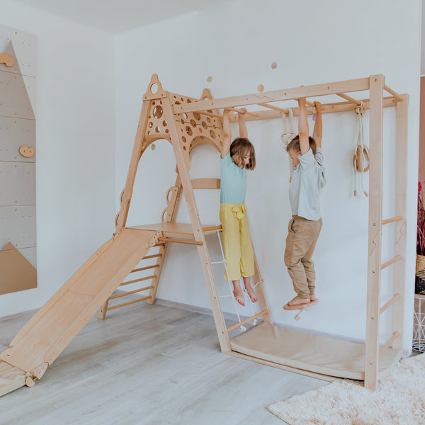 Indoor Kletterturm