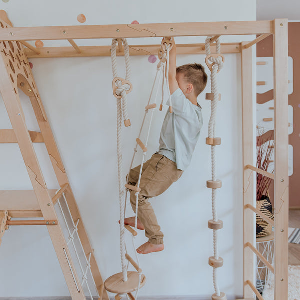 Indoor Kletterturm