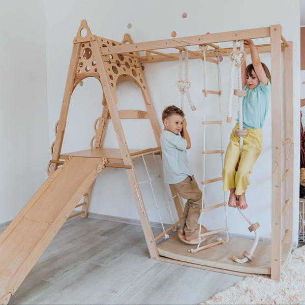 Indoor Kletterturm