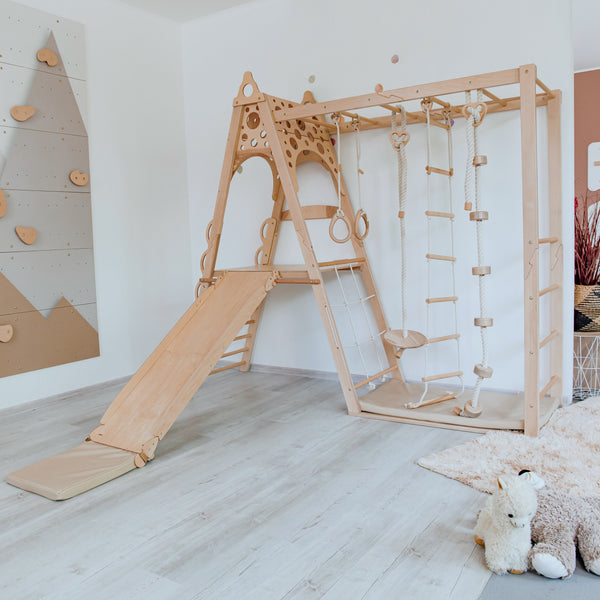 Indoor Kletterturm