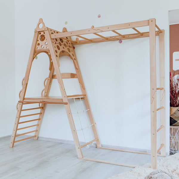 Indoor Kletterturm