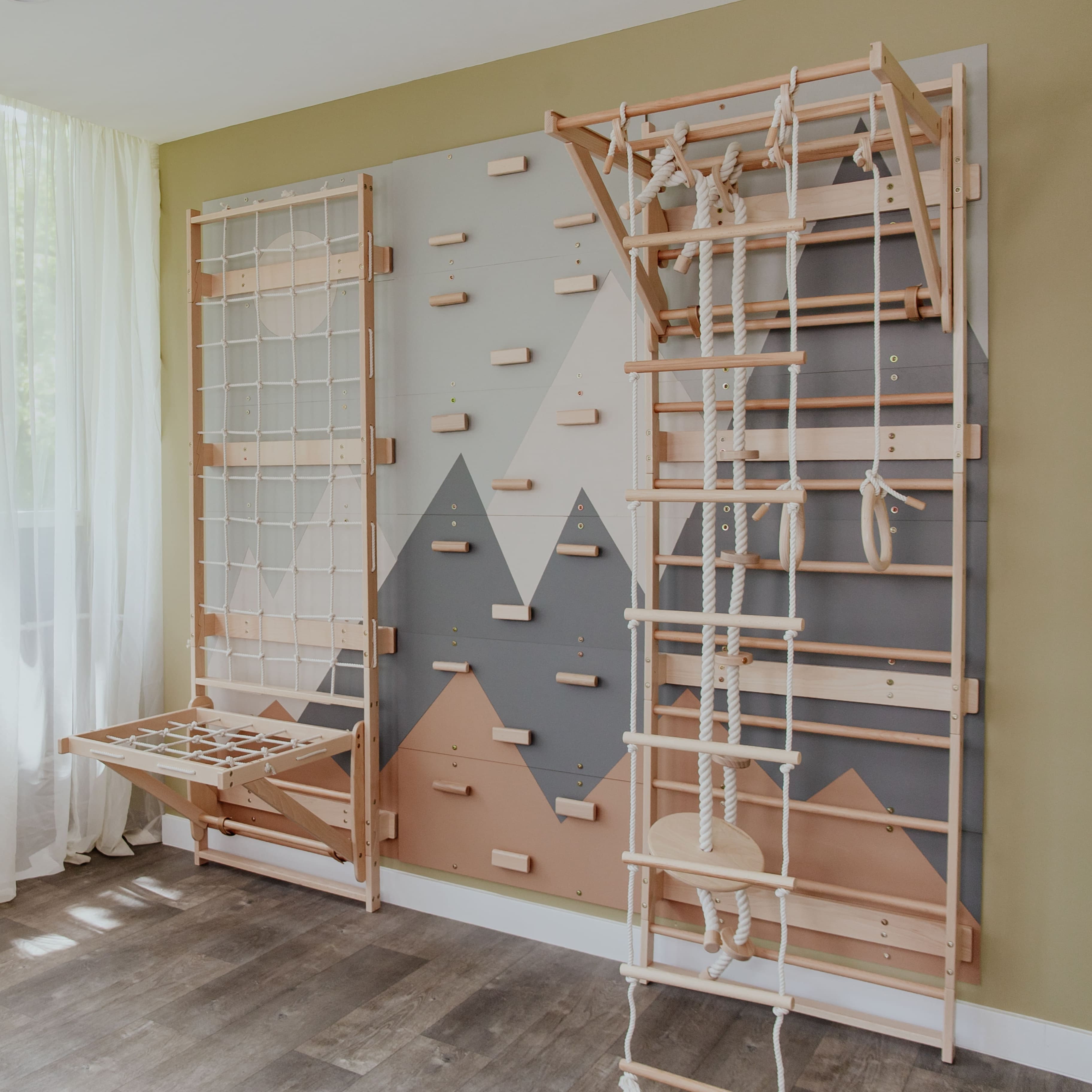 Sprossenwand Seilsitz