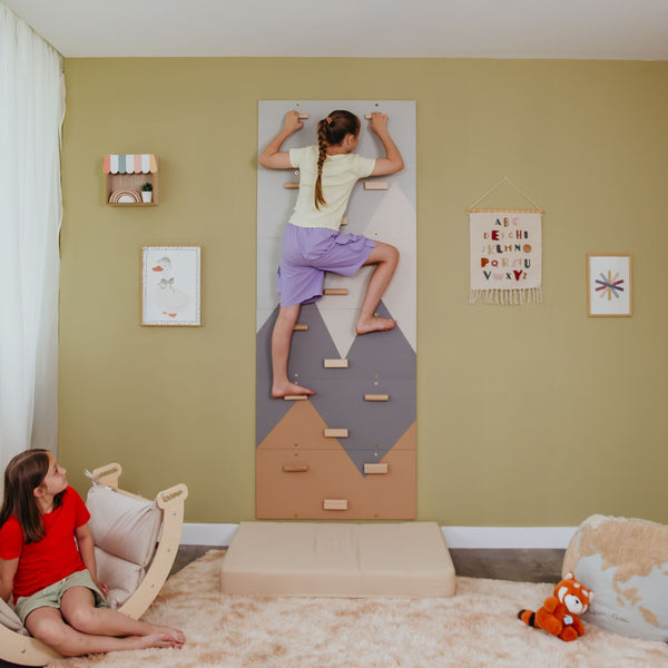 Kletterwand für Kinder “Gebirge”