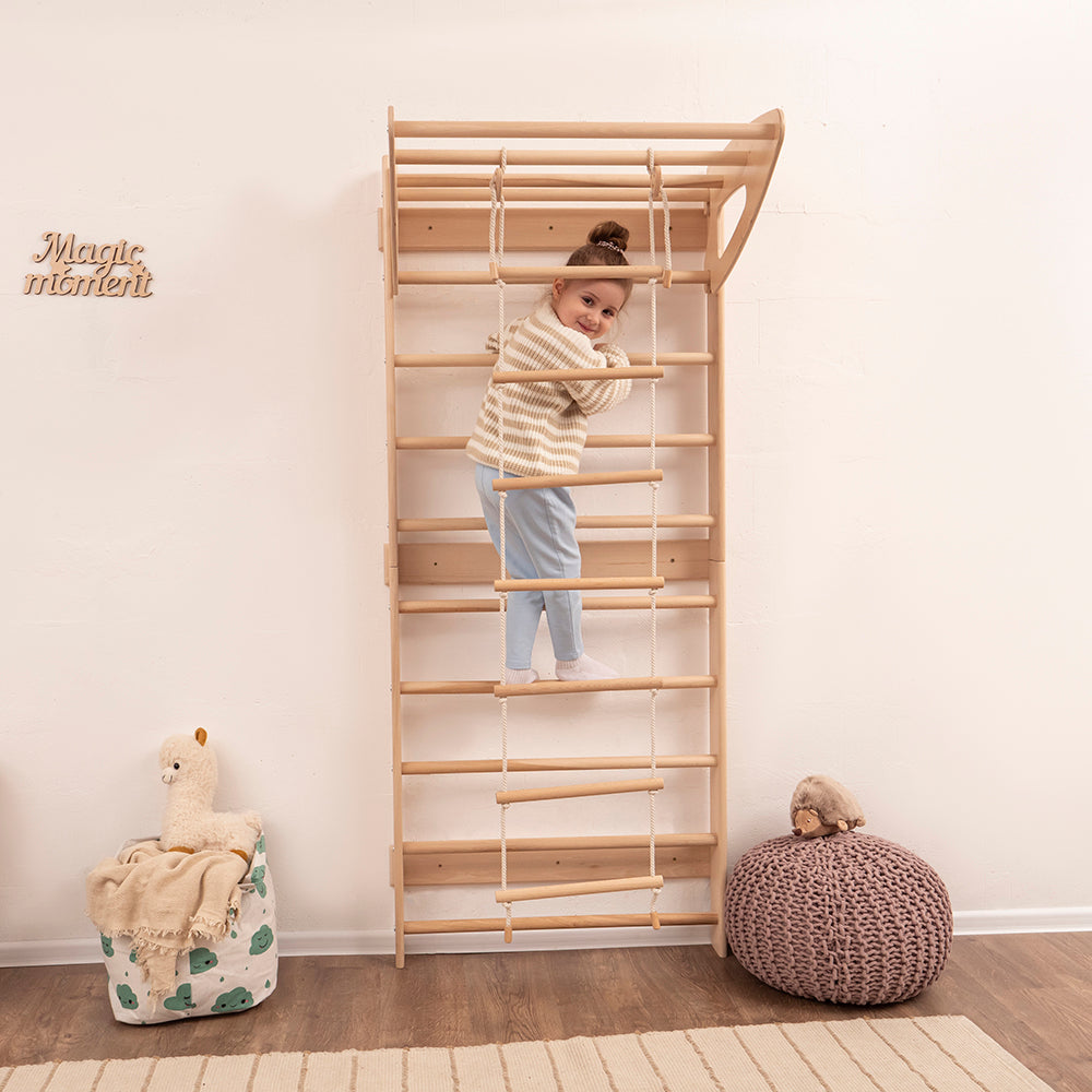Wandstangen für Kinderzimmer mit Accessoires