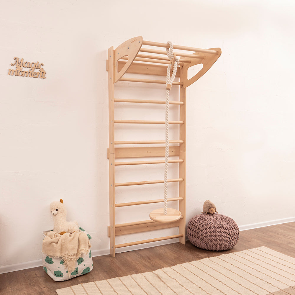Wandstangen für Kinderzimmer mit Accessoires