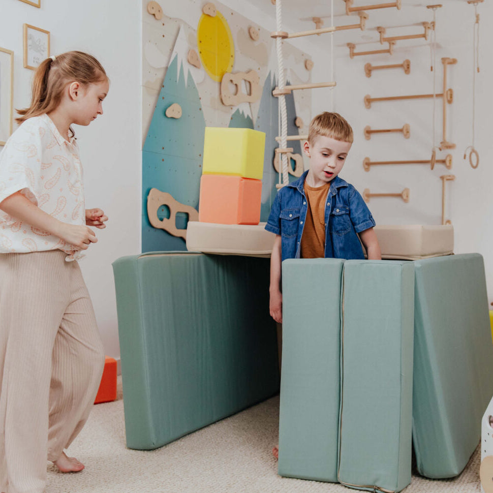 9-in-1 Indoor Spielplatz Set mit Kletterwand & Textil-Set